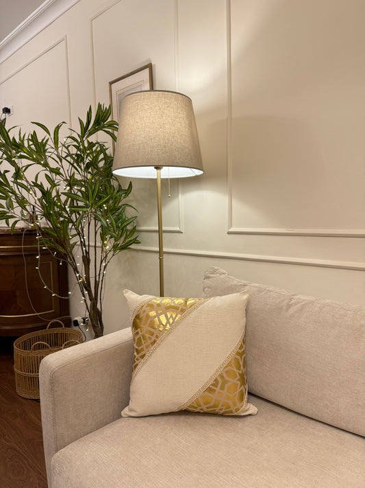 Arabisque Wavy Cushion